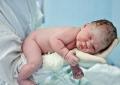 Nyfödda barn: Anatomiska och fysiologiska egenskaper hos fullgångna barn Anatomiska och fysiologiska egenskaper hos organ och system hos en nyfödd.