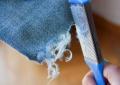 How to make frayed jeans, the simplest methods How to make frayed jeans at home